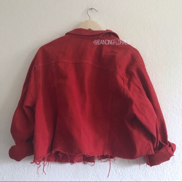 Brandy Melville Betsey red denim cropped jacket - Picture 2 of 4